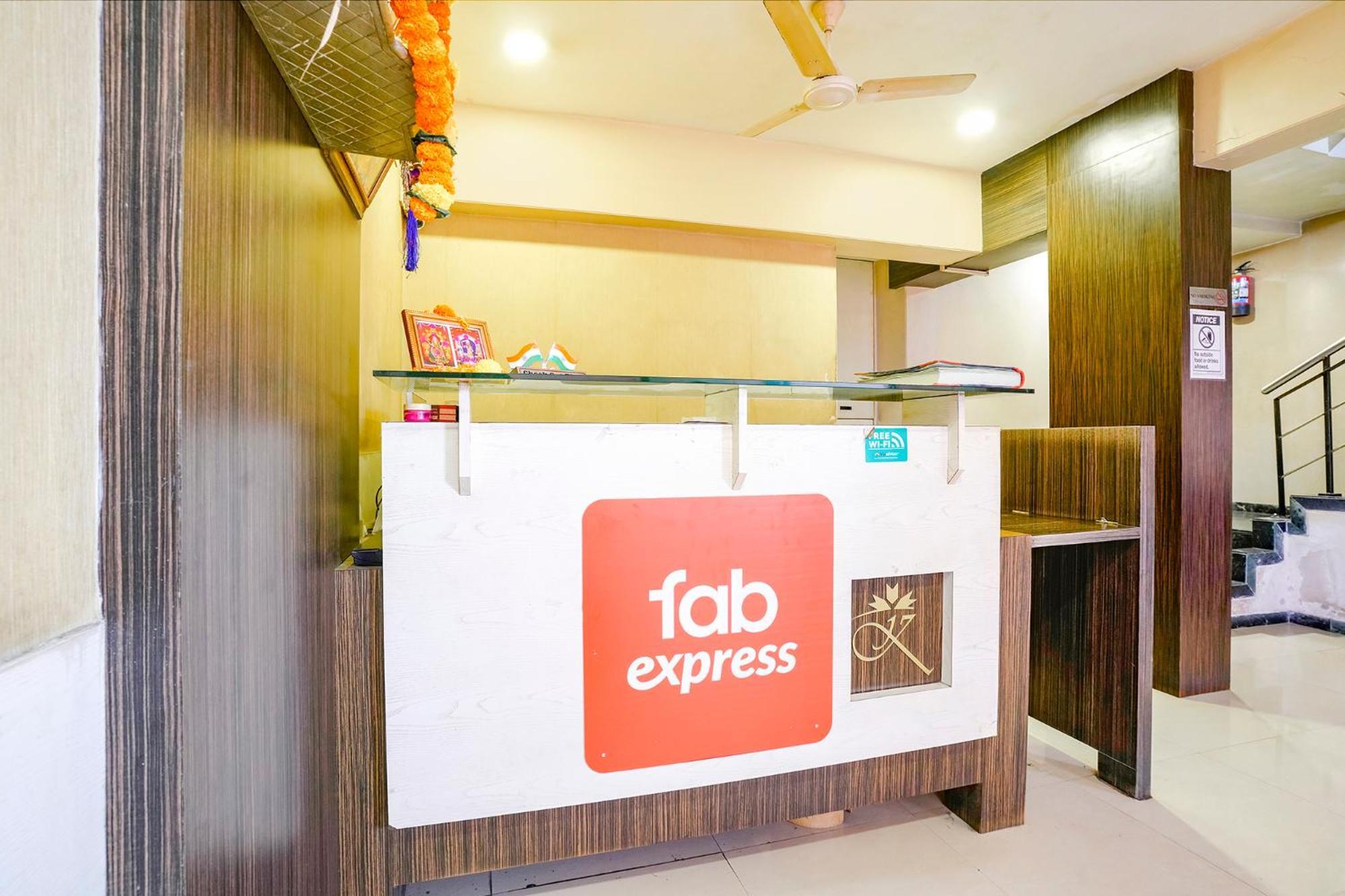 Fabexpress Kuber - Nr Apmc Vashi, Navi Mumbai Hotel Luaran gambar